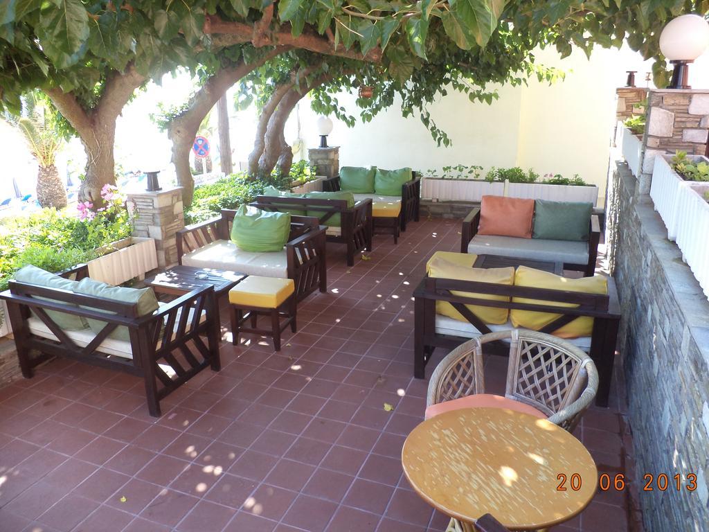Polychrono Beach Hotel Exterior photo